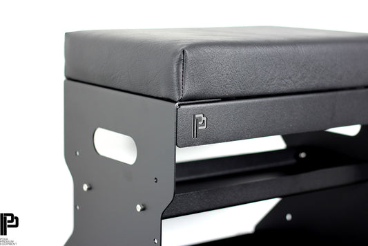 Poka Premium Detailing Seat